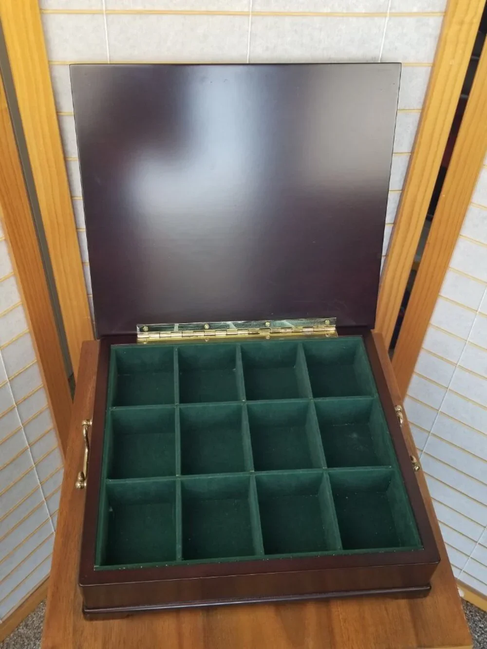 Vintage Bombay Company Wood Storage Box Tea Caddy Trinkets Jewelry Miniatures